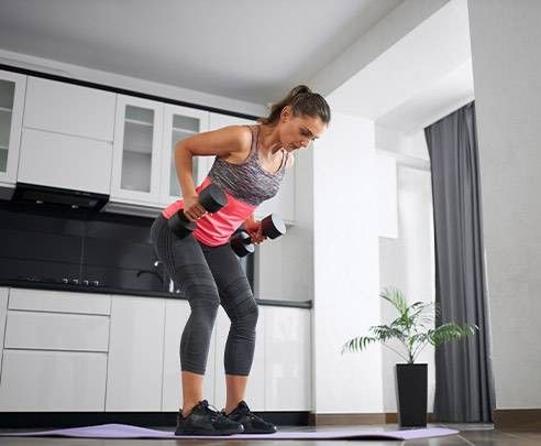 Esercizi con manubri