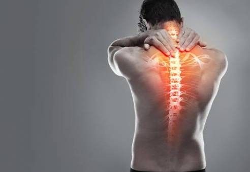 Mal di schiena alto